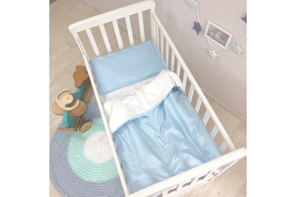 Змінний комплект постільної білизни в дитяче ліжечко блакитний Змінний комплект постільної білизни в дитяче ліжечко блакитний